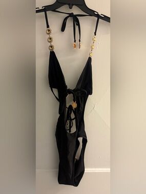 Moda Minx One Piece With Embellishments Size Small